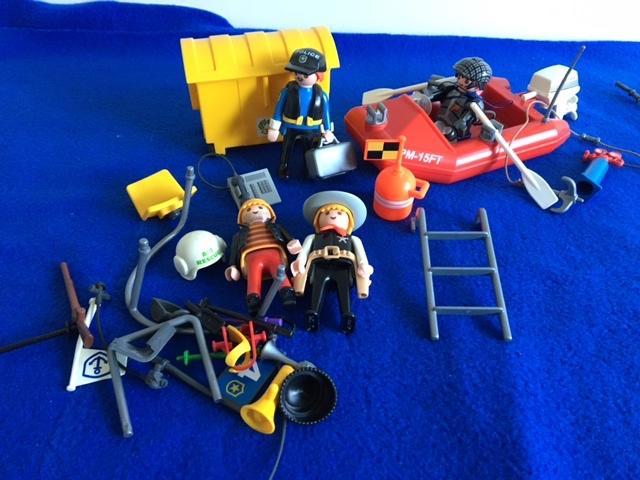 Playmobil reddingsteam (ook cowboy en piraat), Ophalen of Verzenden, Zo goed als nieuw