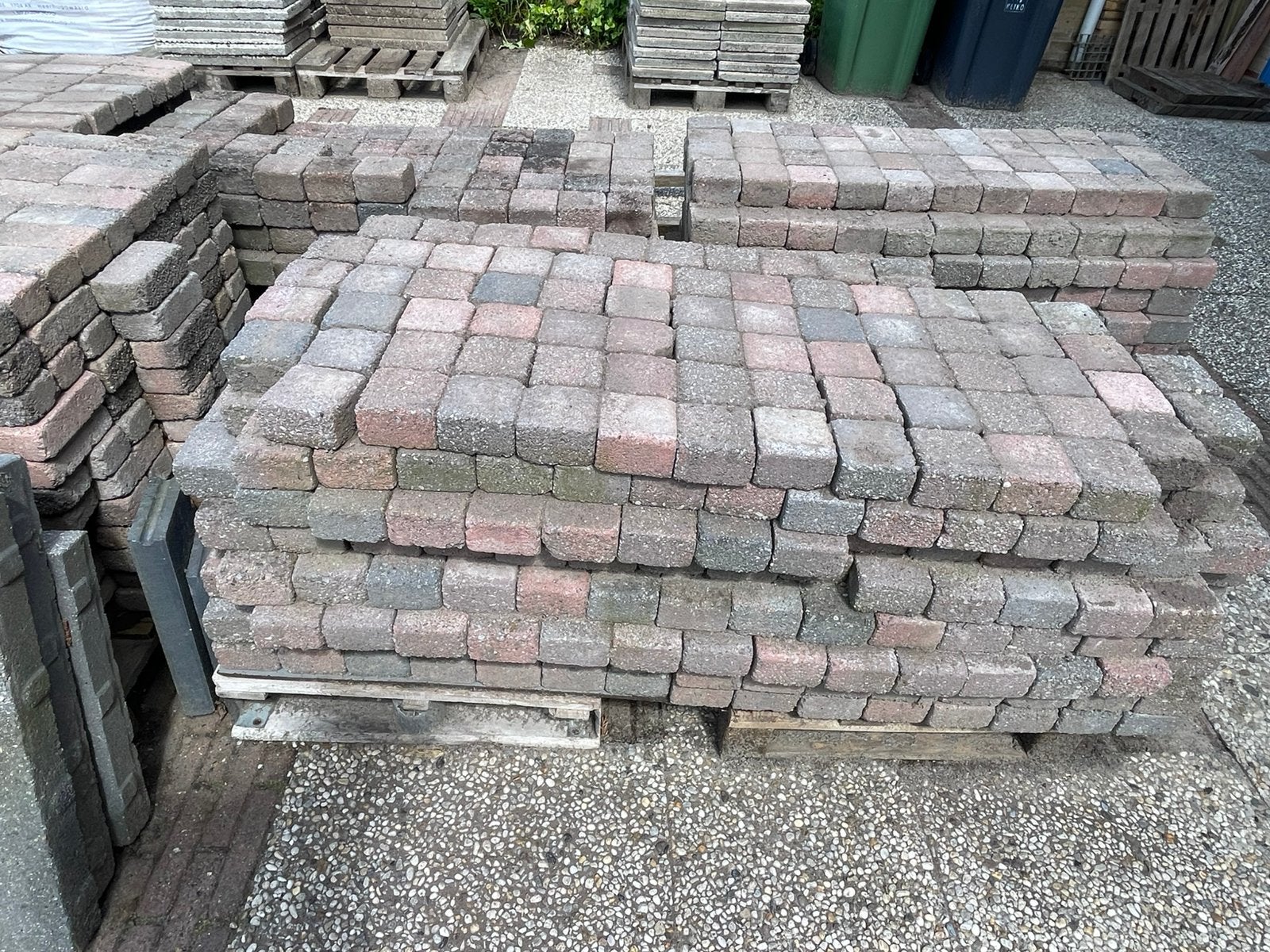 GRATIS koppelstones; ruim 17 m2, Tuin en Terras, Tegels en Klinkers, Ophalen, Gebruikt, Klinkers, 10 m² of meer