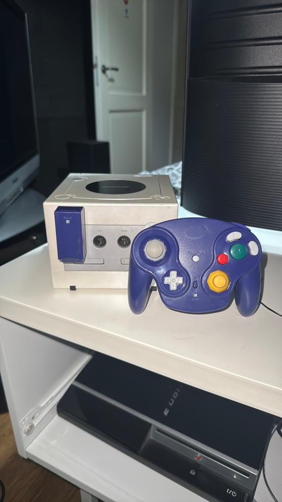 Nette Nintendo GameCube met draadloze controller, Spelcomputers en Games, Ophalen of Verzenden, Zo goed als nieuw, Met 1 controller