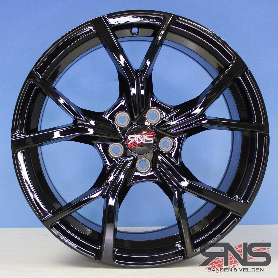 5x100 18 inch Passen Onder Seat Skoda Polo Ibiza Velgen, Velg(en), -, -, Nieuw