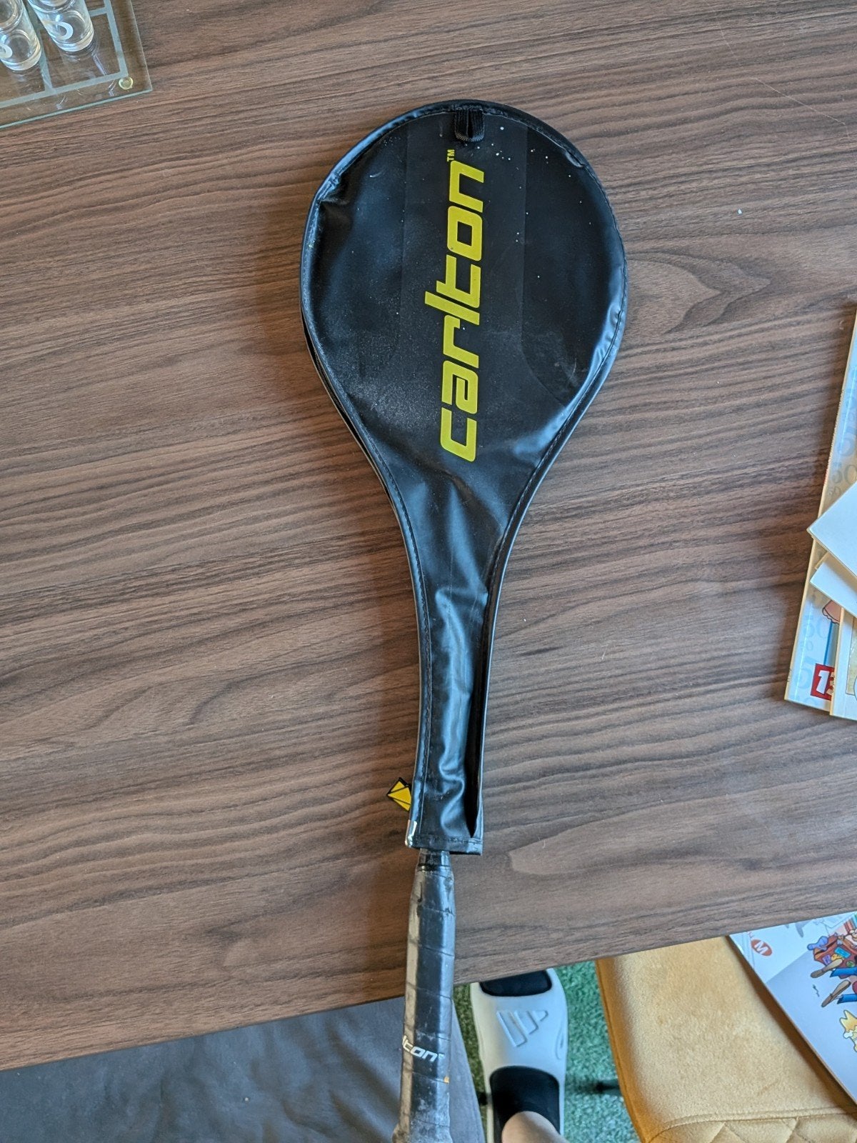 Carlton badmintonracket met hoes, Ophalen
