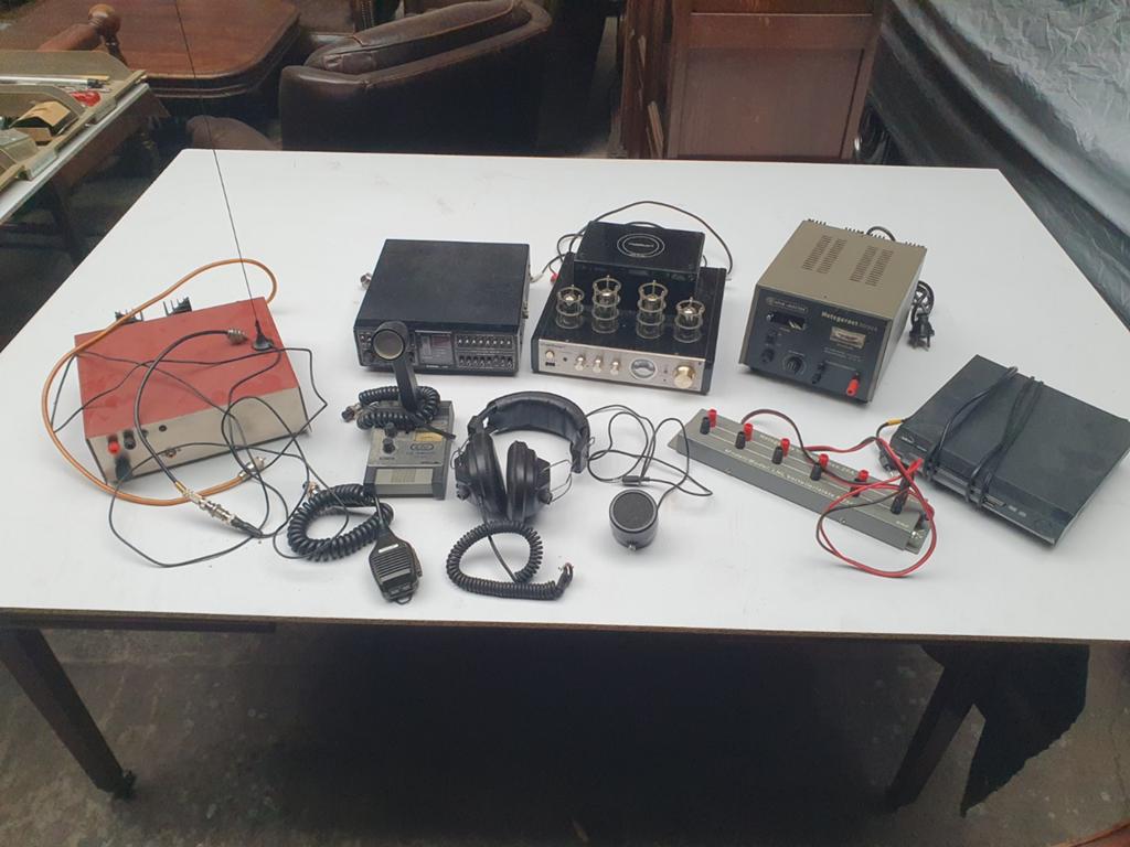 Divers zendapparatuur uit een erfenis, Ophalen of Verzenden, Zo goed als nieuw