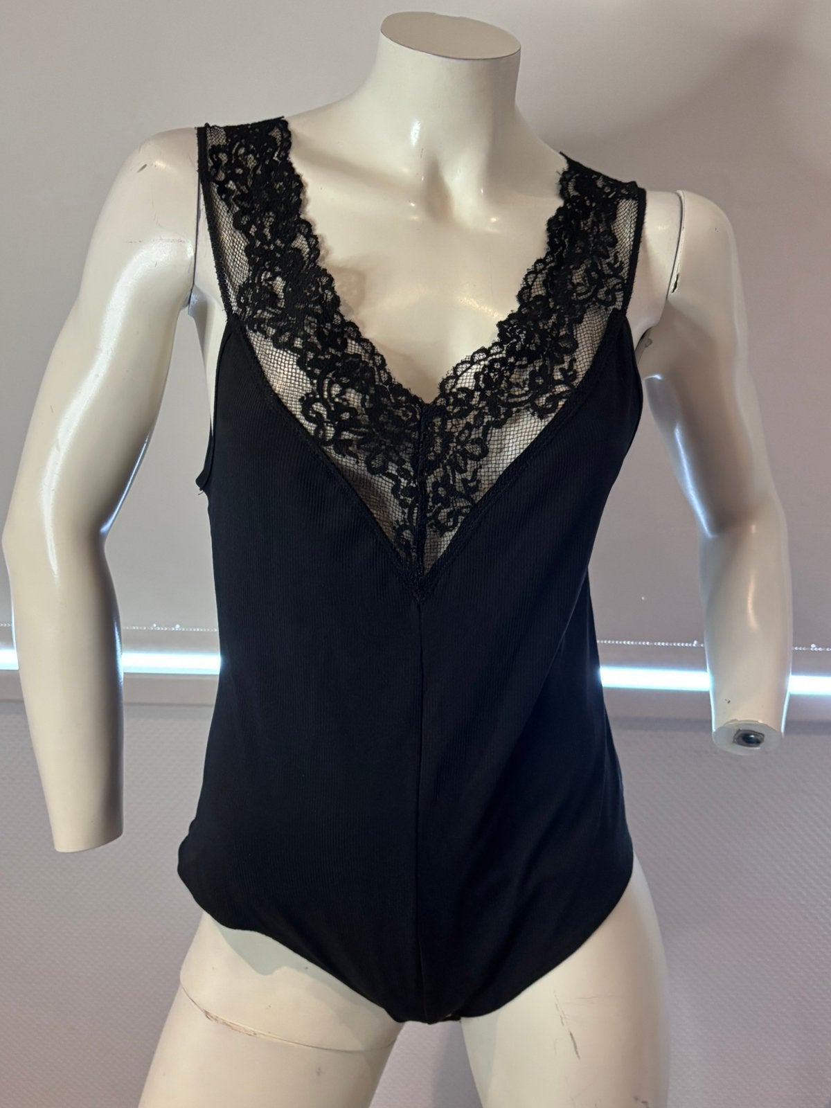 Zara body met kant maat L  nieuw, ., Zwart, Maat 42/44 (L), Ophalen of Verzenden