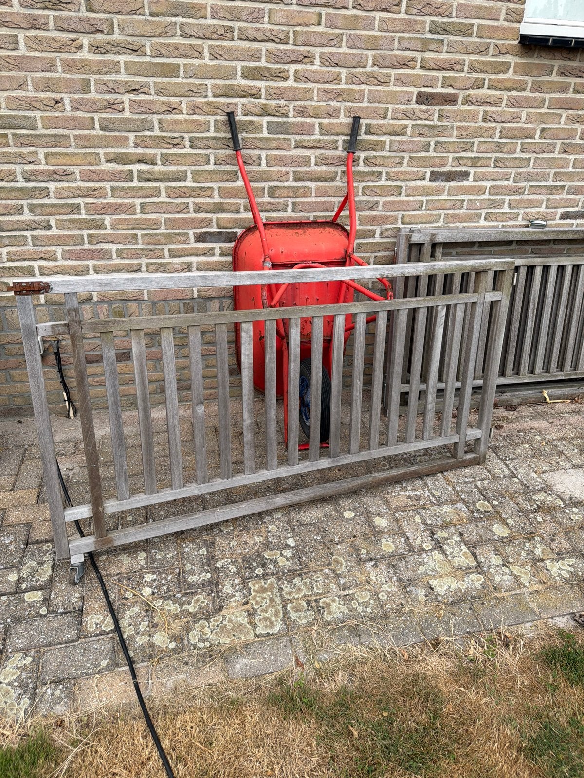 Houten hekwerk met poort en palen - 180x90cm, Ophalen, Met poort, Gebruikt, Tuinhek