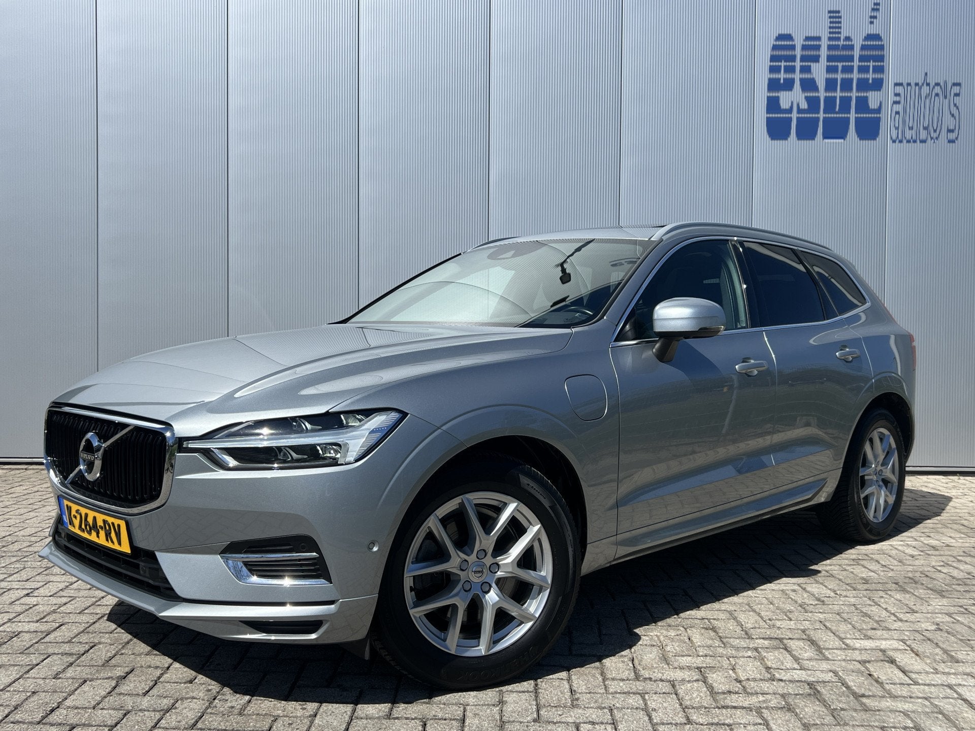 Volvo XC60 2.0 T8 Twin Engine AWD Luchtvering Trekhaak Panor, Automaat, Gebruikt, 2039 kg, Bedrijf