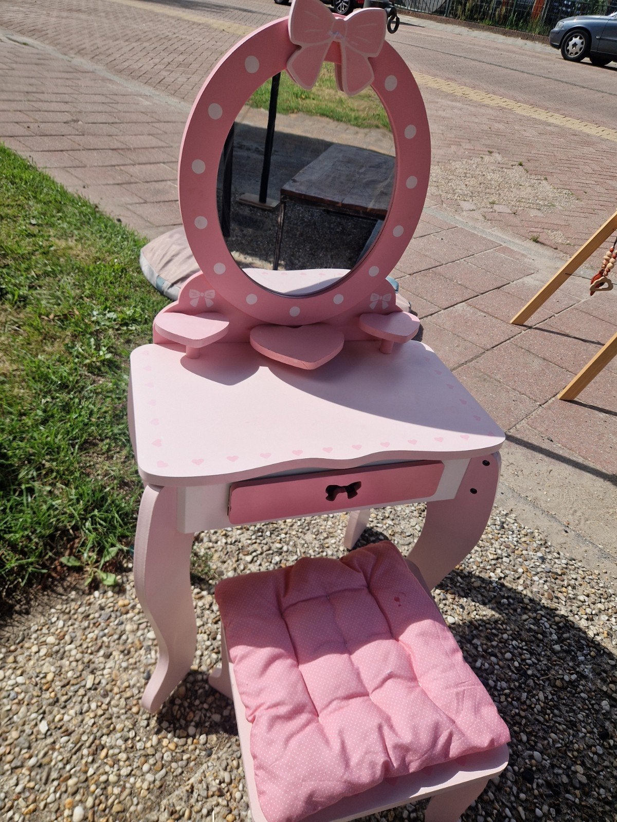 Roze make-up tafel met spiegel en krukje, Minder dan 50 cm, Gebruikt, Minder dan 100 cm, Hout