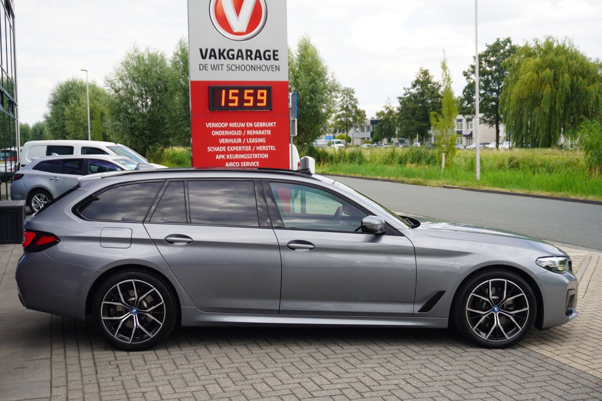 BMW 5-serie Touring 530e Business Edition Plus / M- Sport /, Auto's, 1998 cc, Achterwielaandrijving, Gebruikt, 4 cilinders