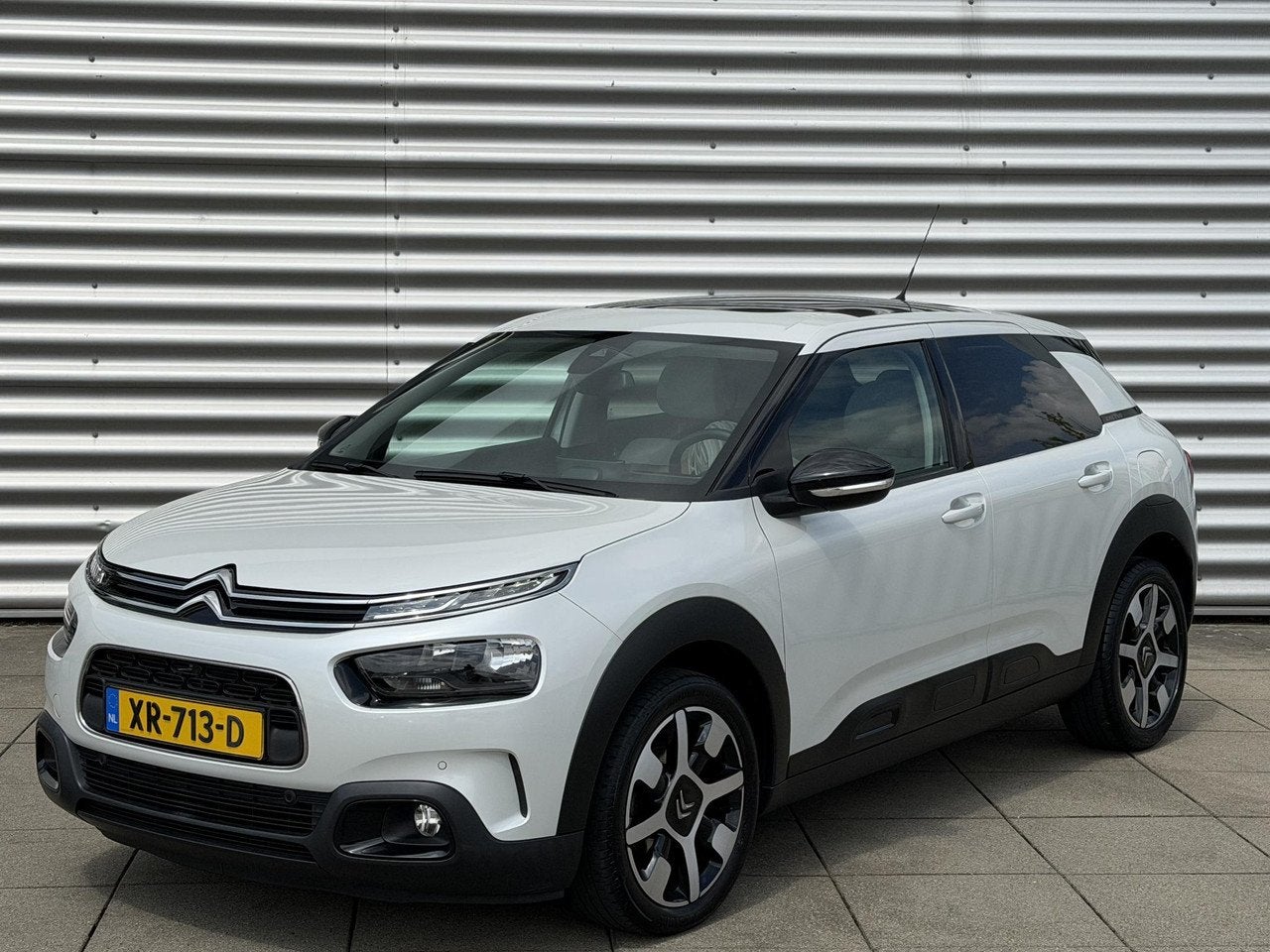 Citroën C4 Cactus 1.2 PureTech Shine | Automaat | Achteruit, Auto's, Citroën, Gebruikt, 920 kg, Origineel Nederlands, Bedrijf