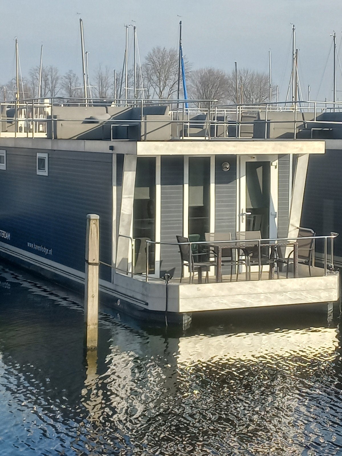 woonboot waterlodge watervilla te koop of te huur, 20 tot 35 m², Amsterdam