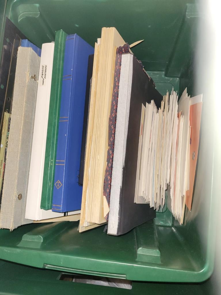 Leuke partij postzegels Nederland en beetje divers, Ophalen of Verzenden, Nederland