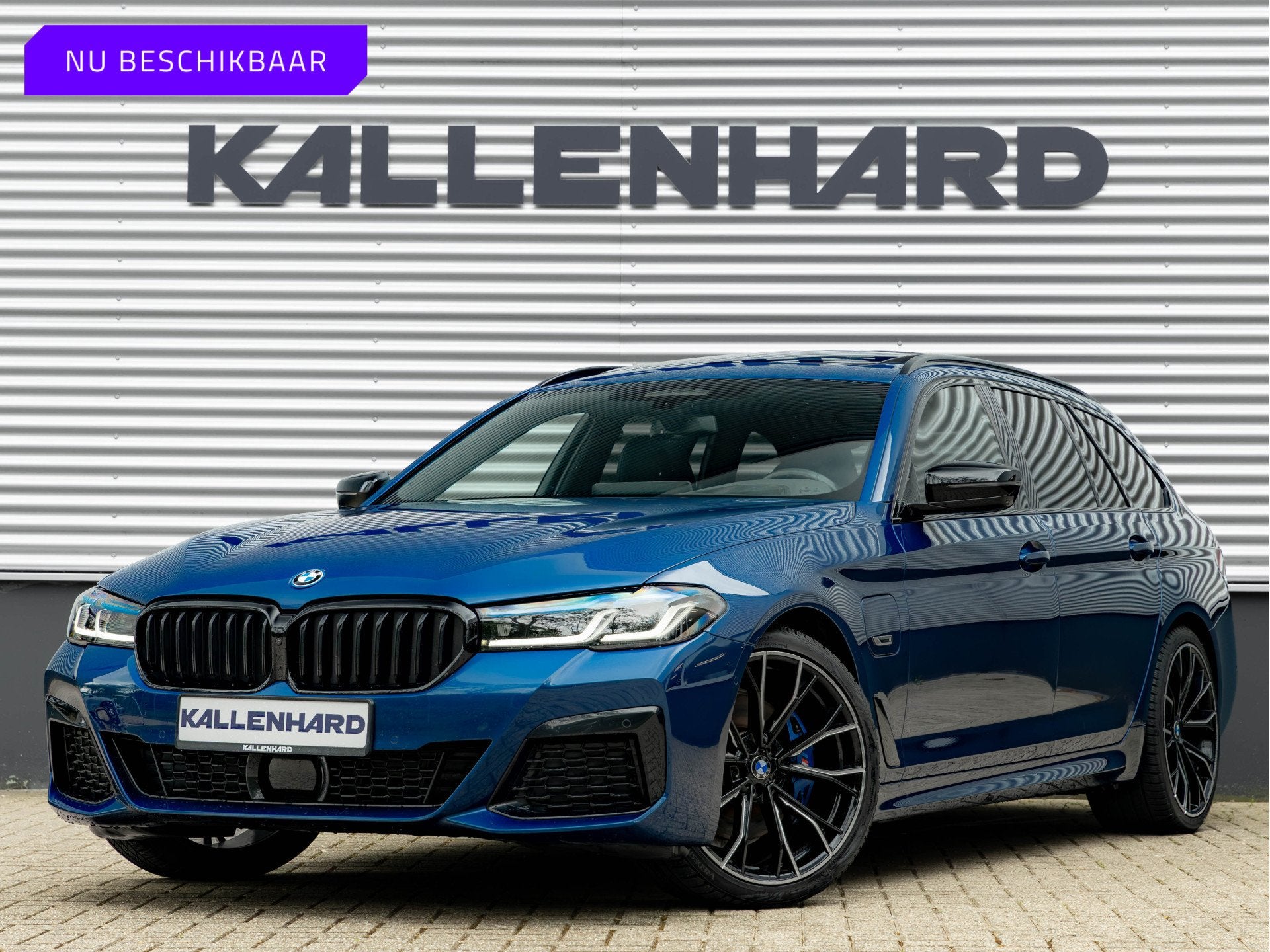 BMW 5 Serie Touring 530e M-Sport Pro - Pano - Active Steerin, Gebruikt, Euro 6, 4 cilinders, Blauw