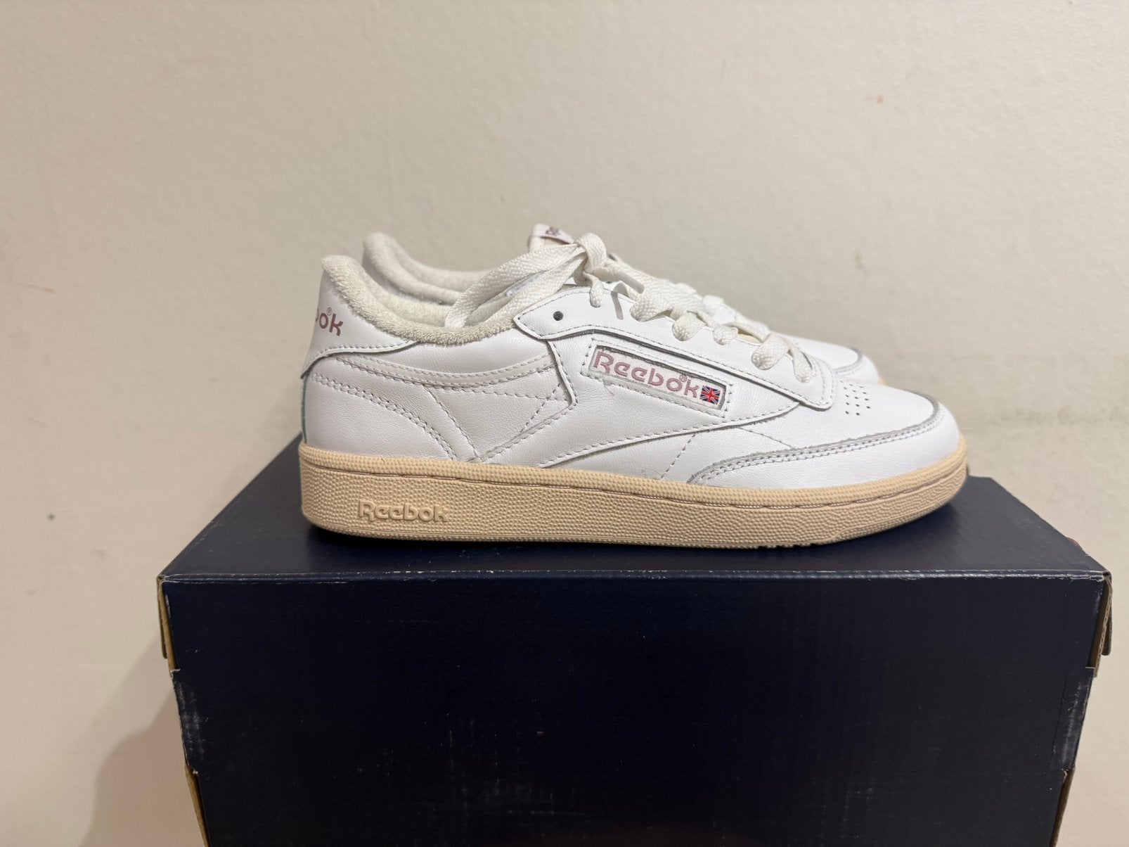 Te koop nieuwe Reebok Club C 85 Vintage maat 38, Postlaan 3, Wit, Nieuw, Ophalen of Verzenden