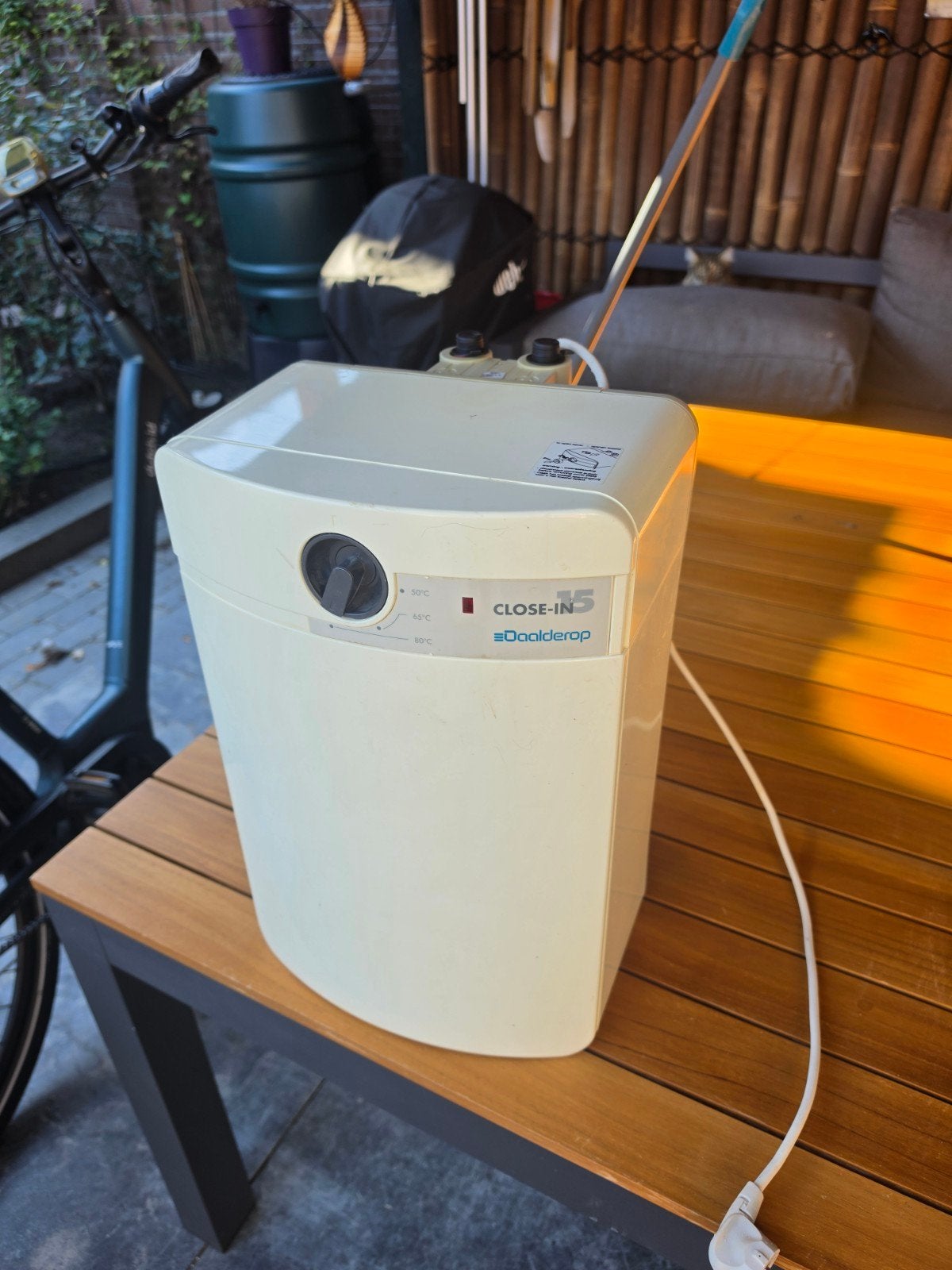 Daalderop 15 liter close in elektrische keukenboiler, Doe-het-zelf en Verbouw, Gebruikt, Aardgas, Minder dan 20 liter, Boiler