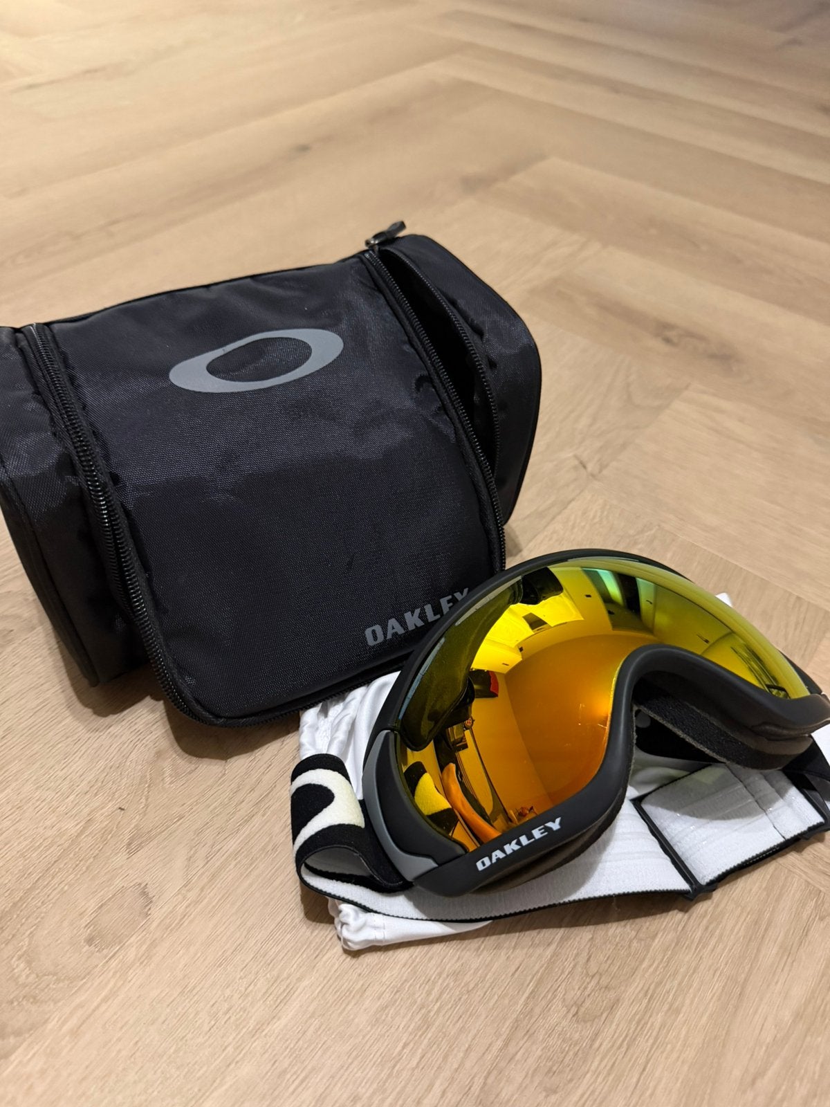 NIEUW! Oakley Canopy ski/snowboard bril goudkleurige lens, Ophalen of Verzenden, Nieuw, Overige typen, Overige merken