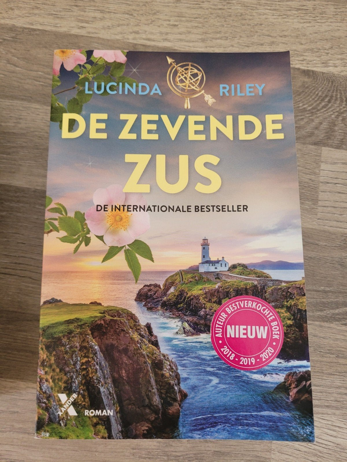 De Zeven Zussen: De Zevende Zus & Atlas (Lucinda Riley), Boeken, Ophalen of Verzenden, Zo goed als nieuw, Lucinda Riley, Nederland