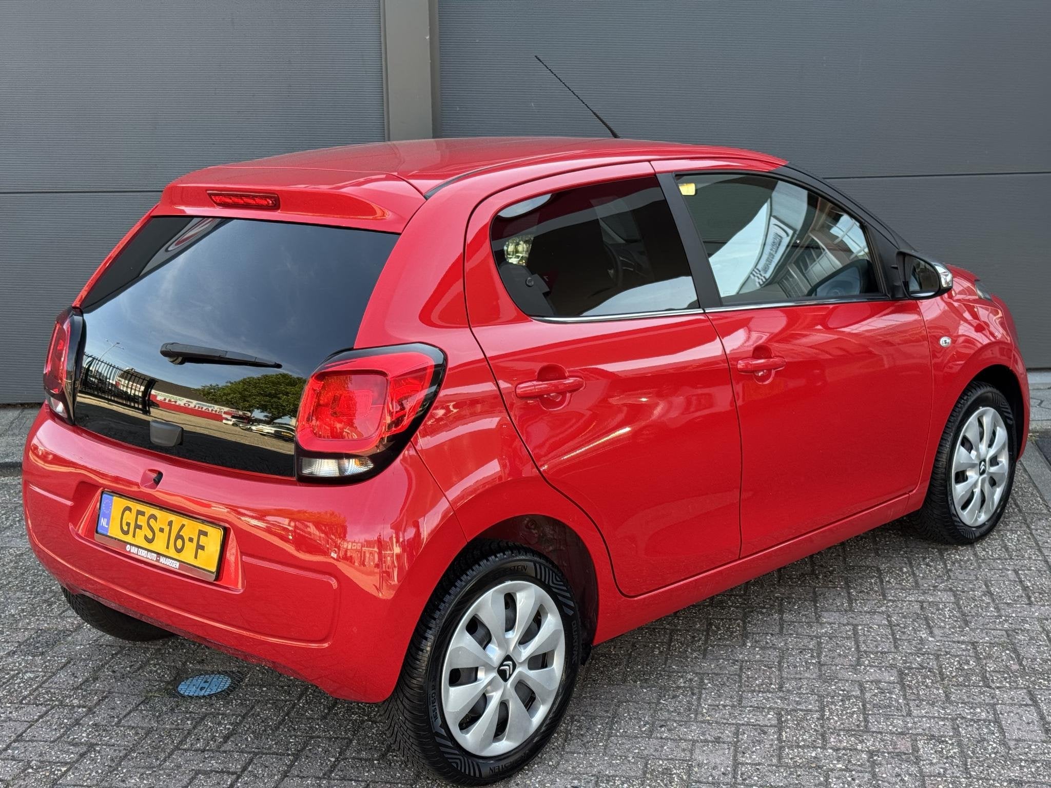 Citroen C1 1.0 VTi Shine / Apple Carplay / Android Auto, Auto's, Voorwielaandrijving, Stof, Euro 6, 4 stoelen