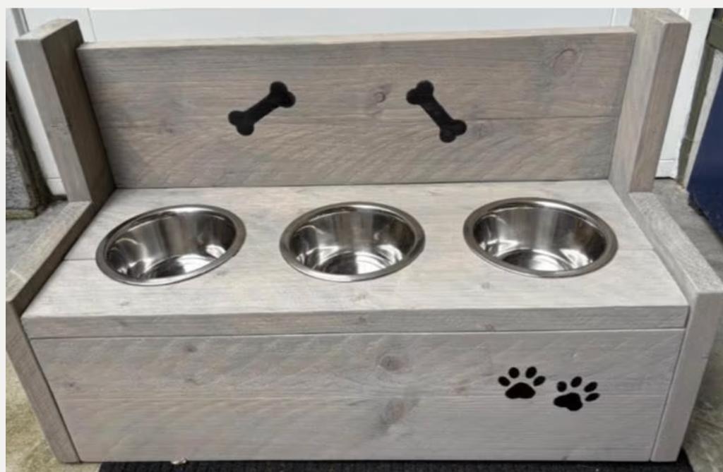 GRATIS NAAM HOND op unieke steigerhouten hondenvoerbakken, Ophalen of Verzenden, Nieuw