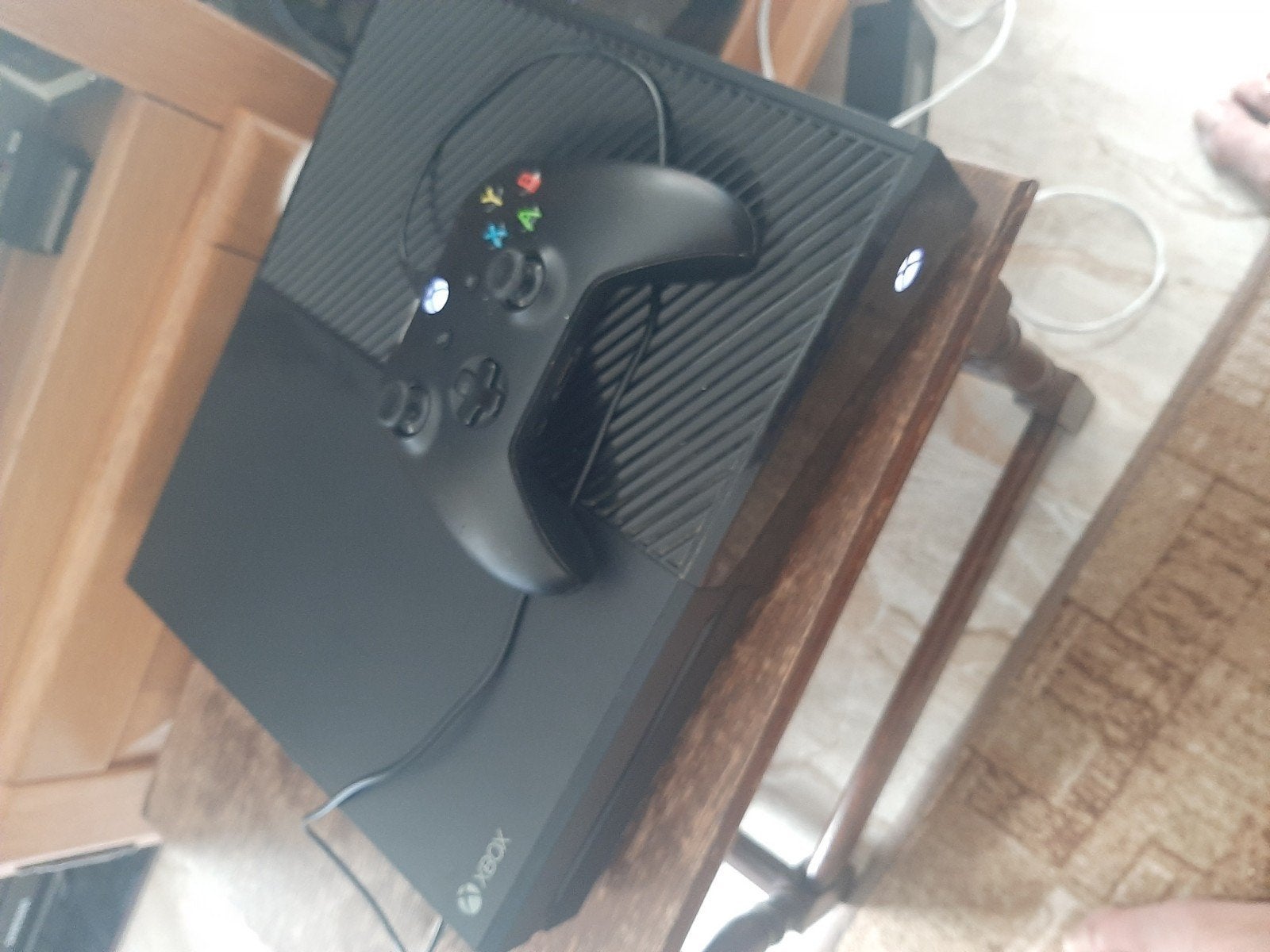Xbox One  met controller en 2 games, Spelcomputers en Games, Spelcomputers | Xbox One, Xbox One, Ophalen of Verzenden, Met 1 controller
