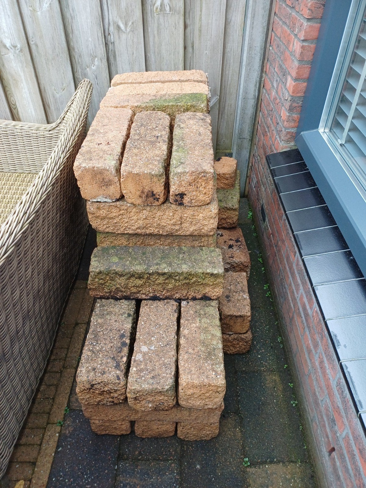 125 stapelblokken/stenen voor o.a. border of plantenbak, Tuin en Terras, Ophalen, Gebruikt, Blok, Minder dan 25 cm
