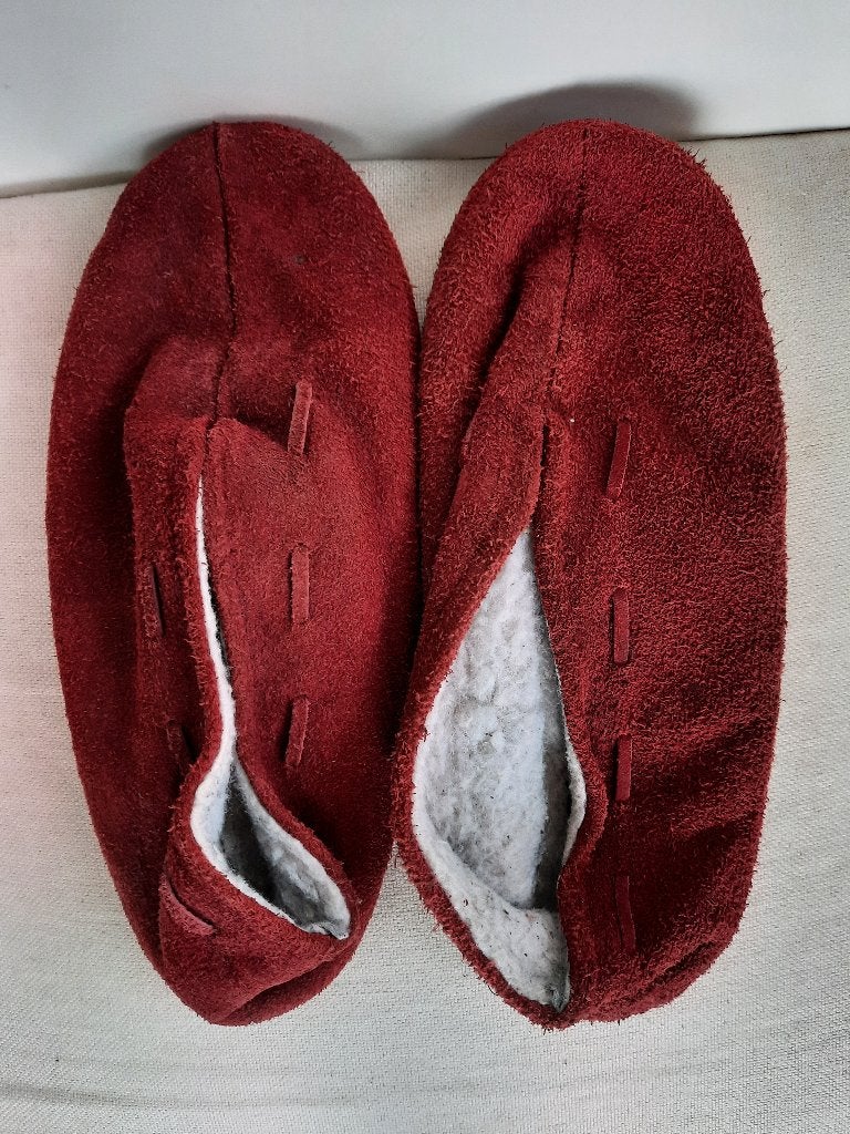 Spaanse pantoffels donker rood suede maat 40, Ophalen of Verzenden, Rood, Pantoffels of Sloffen