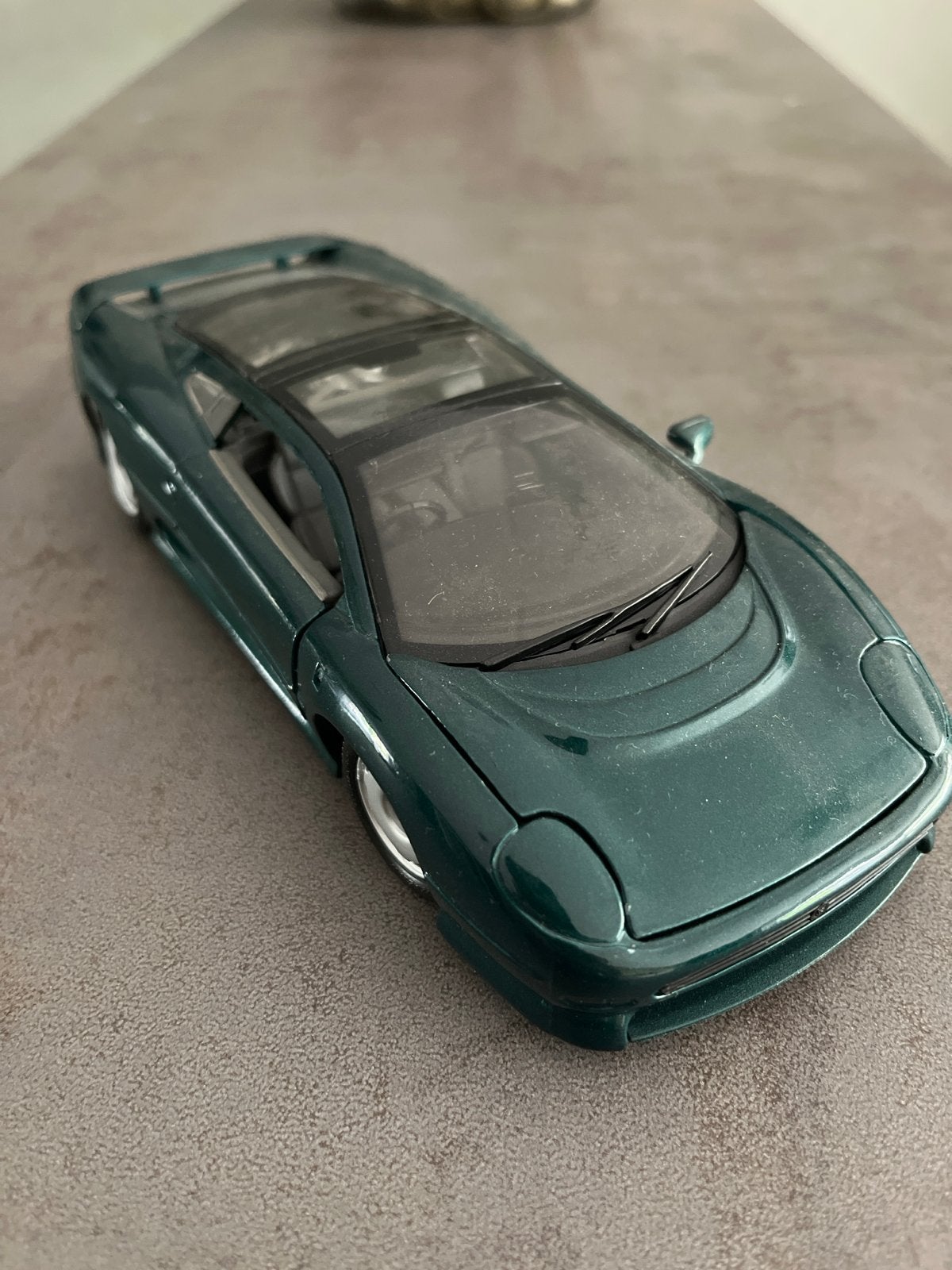 Maisto Jaguar XJ220 modelauto 1:24, Ophalen of Verzenden, Gebruikt, Auto, Maisto