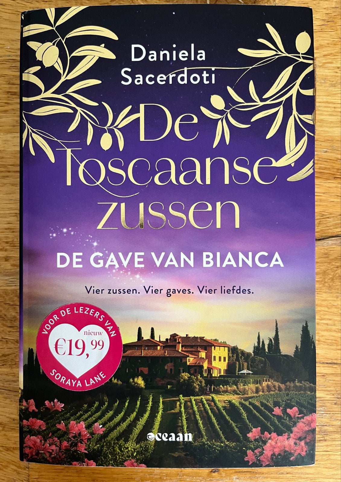 De Toscaanse zussen - De gave van Bianca - Daniela Sacerdoti, Boeken, Romans, Zo goed als nieuw, Europa overig, Ophalen of Verzenden