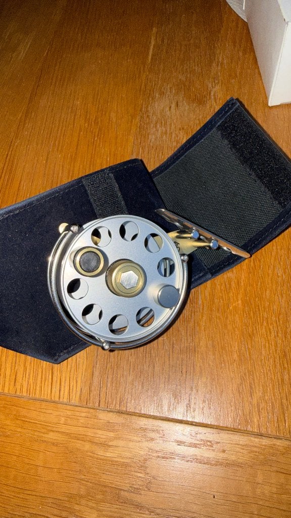 Ari T Hart ATH Remco Silver/Gold NEW Vliegenreel Vliegvissen, Ophalen of Verzenden, Nieuw, Molen