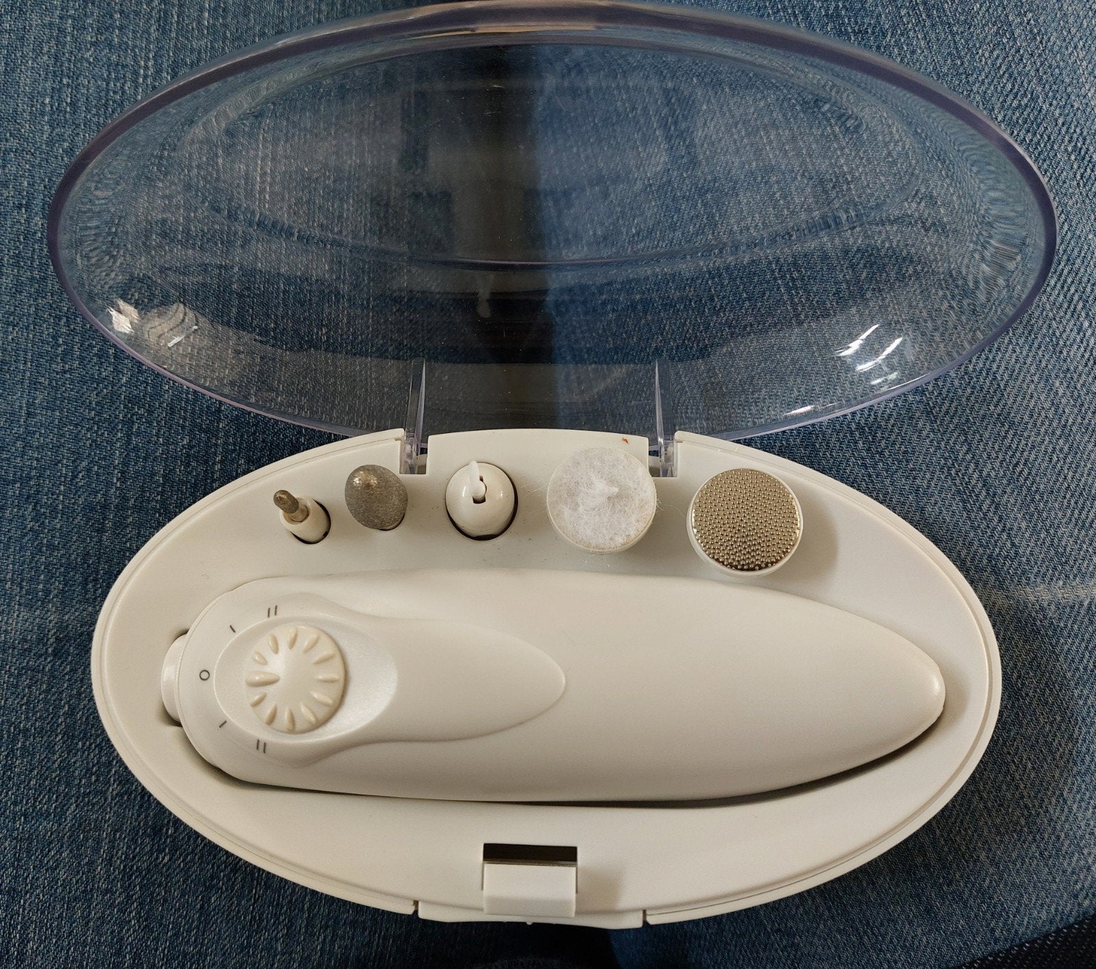 Manicureset op batterijen ( zie omschrijving), Ophalen of Verzenden, Gebruikt