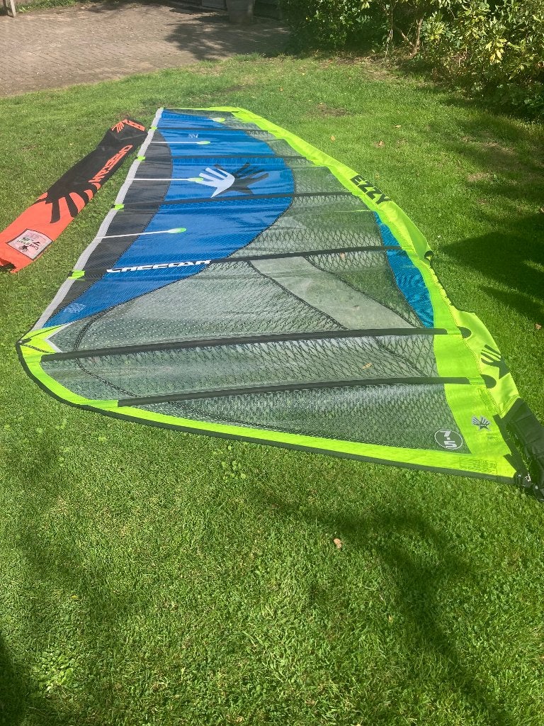 Ezzy Cheetah 7.5 Top Surfzeil, 6.5 m² tot 8 m², Zo goed als nieuw, Zeil, Ophalen