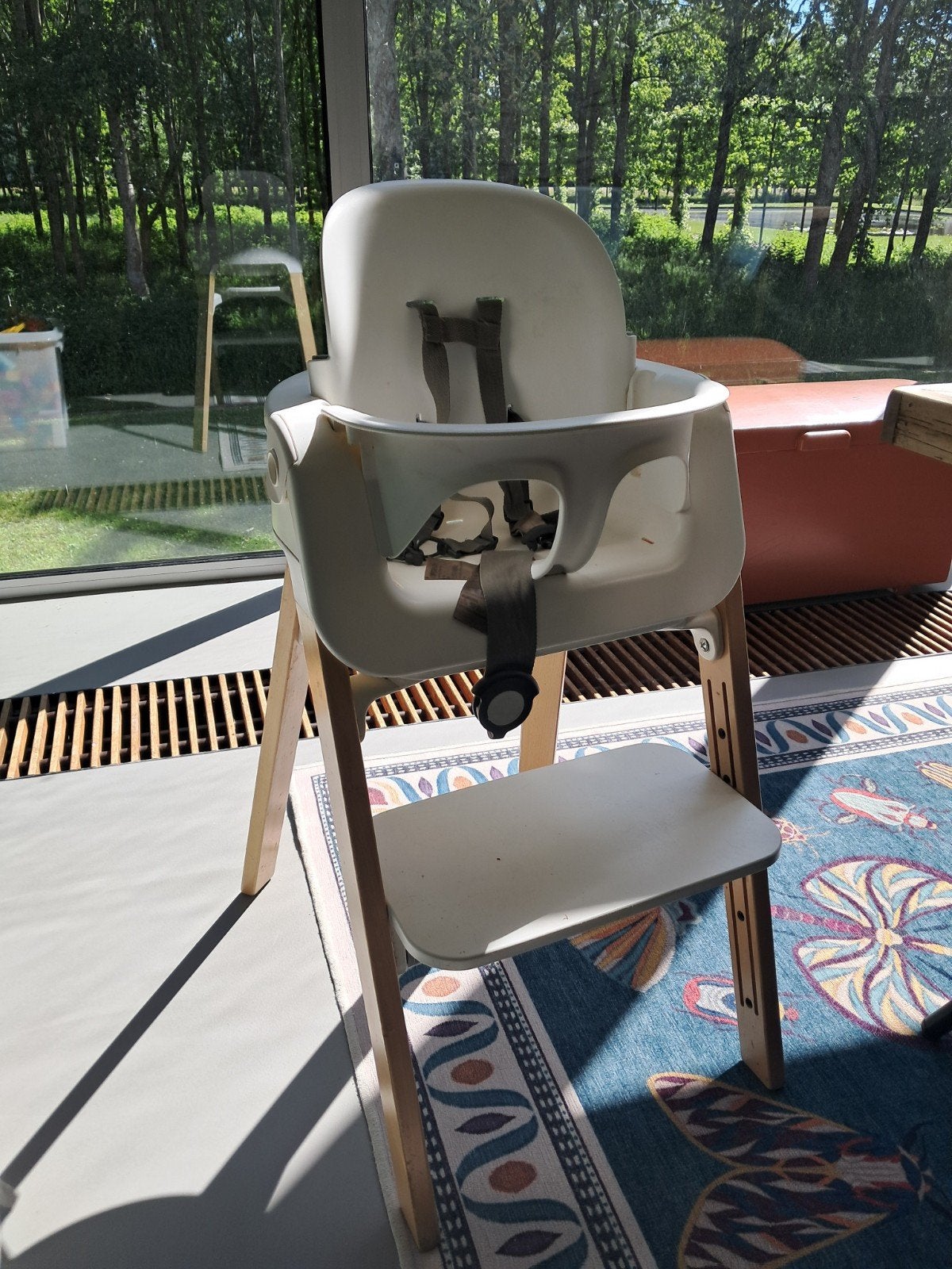 Stokke steps white kinderstoel, Ophalen, Zo goed als nieuw, Meegroeistoel