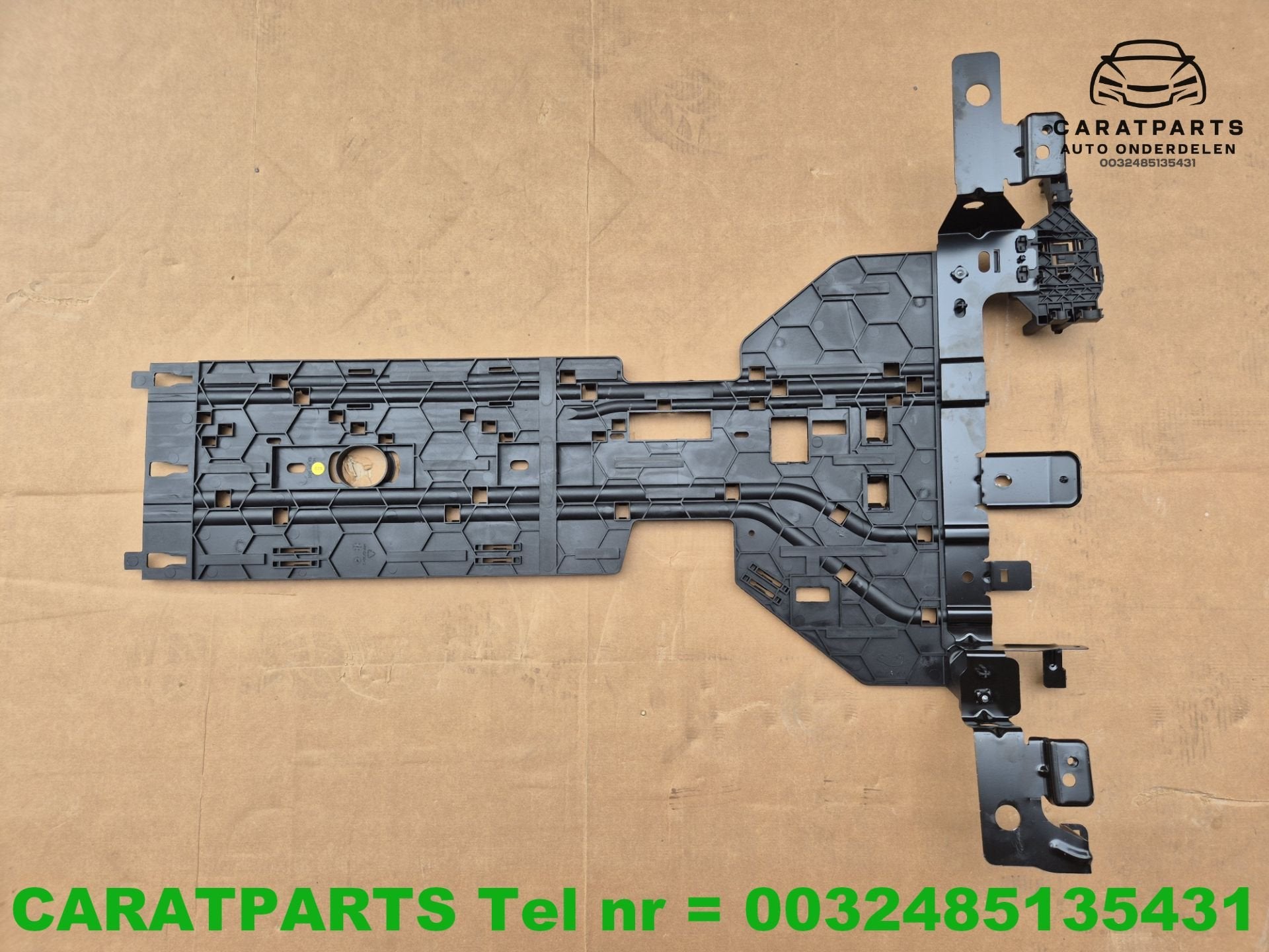 1EA971342C Audi Q4 e tron bodemplaat Born kabelgoot Tavascan, Gebruikt, Audi, AUDI AG, Auto-Union-Strasse 1
85045  Ingolstadt, DE