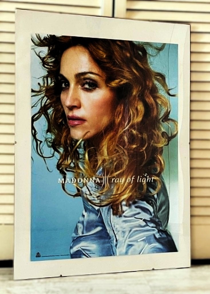Madonna - Ray of Light - promo poster Size 42 x 59, Ophalen of Verzenden, Zo goed als nieuw, Poster, Artwork of Schilderij