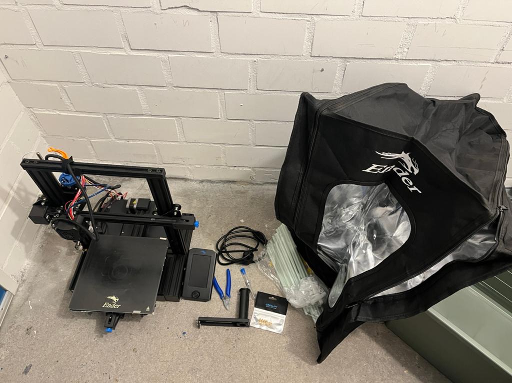Creality Ender 3V2 3D Printer + veel upgrades, Ophalen, Gebruikt, Ingebouwde Wi-Fi, 3 of meer