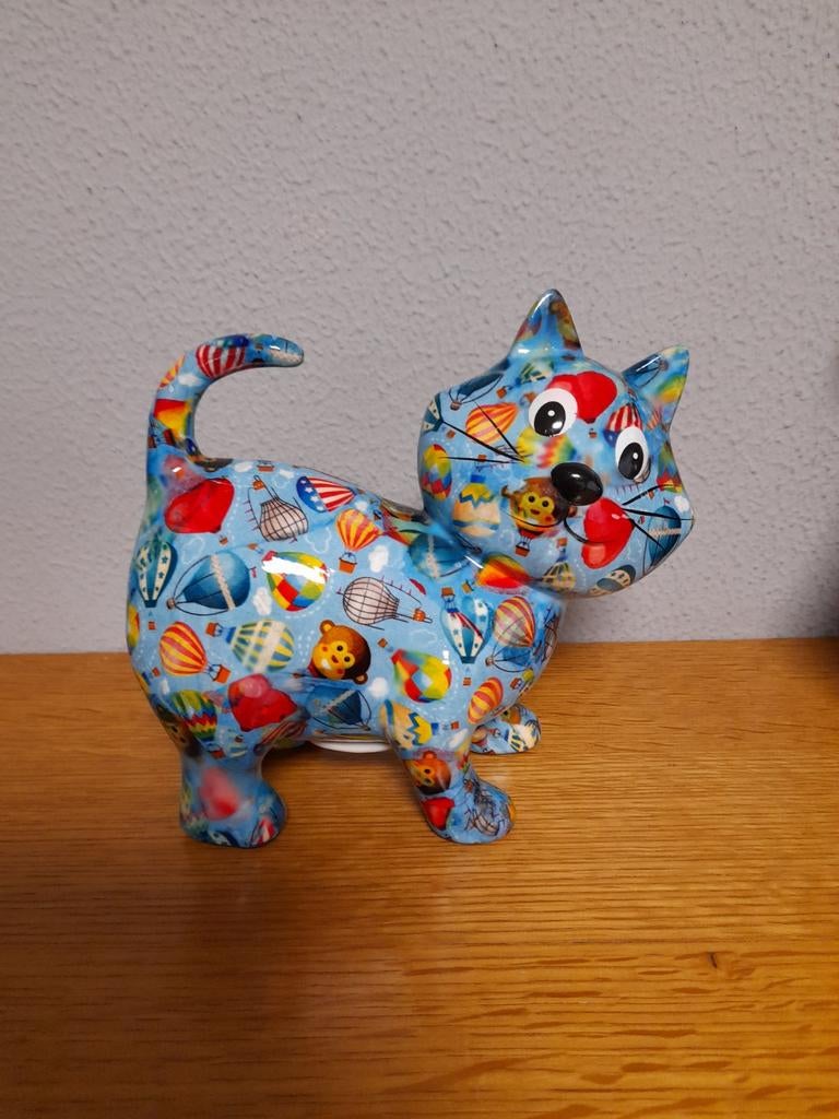 Dit is een Pomme Pidou spaarpot van een kat genaamd Dorothy, Verzamelen, Ophalen of Verzenden, Zo goed als nieuw, Steen, Aardewerk of Keramiek