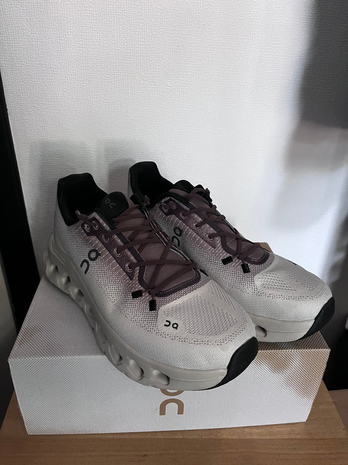 On Cloud schoenen | maat 42, Kleding | Heren, Ophalen of Verzenden, Nieuw, Overige kleuren