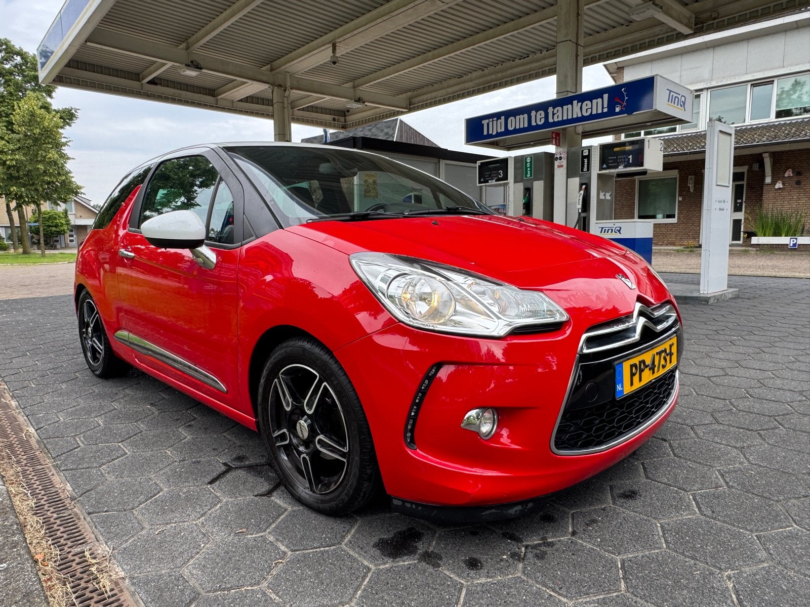 Citroën DS3 1.6 VTI 88KW 2012 Rood, Voorwielaandrijving, 40 €/maand, 4 cilinders, Bedrijf