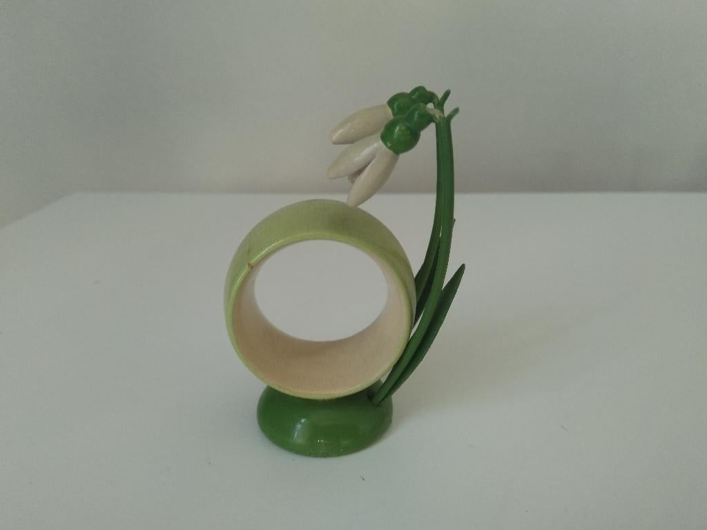Ertsgebergte houten servetring met Sneeuwklokjes, Ophalen of Verzenden, Gebruikt