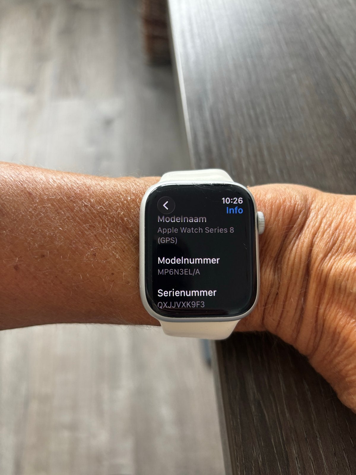 Apple Watch Series 8 (GPS), Wit, IOS, Ophalen of Verzenden, Waterdicht