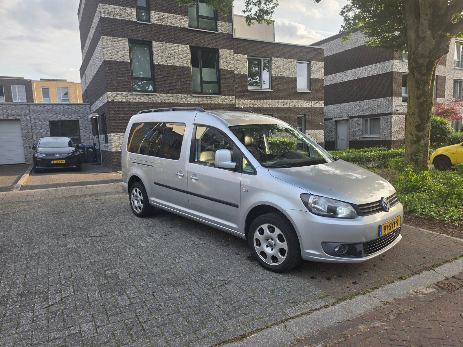 Volkswagen Caddy 1.6 TDI  Maxi 7P 2011 Airco 2x schuifdeur., Voorwielaandrijving, Euro 5, 4 cilinders, 102 pk