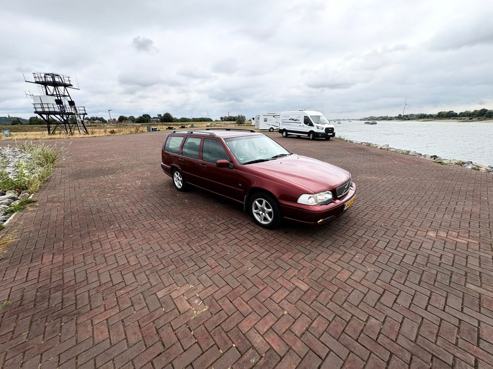 Volvo V70 2.4 20v 170Aut Airco ‘99 LPG-G3 APK apr. 2028, Automaat, V70, Stationwagon, 2435 cc