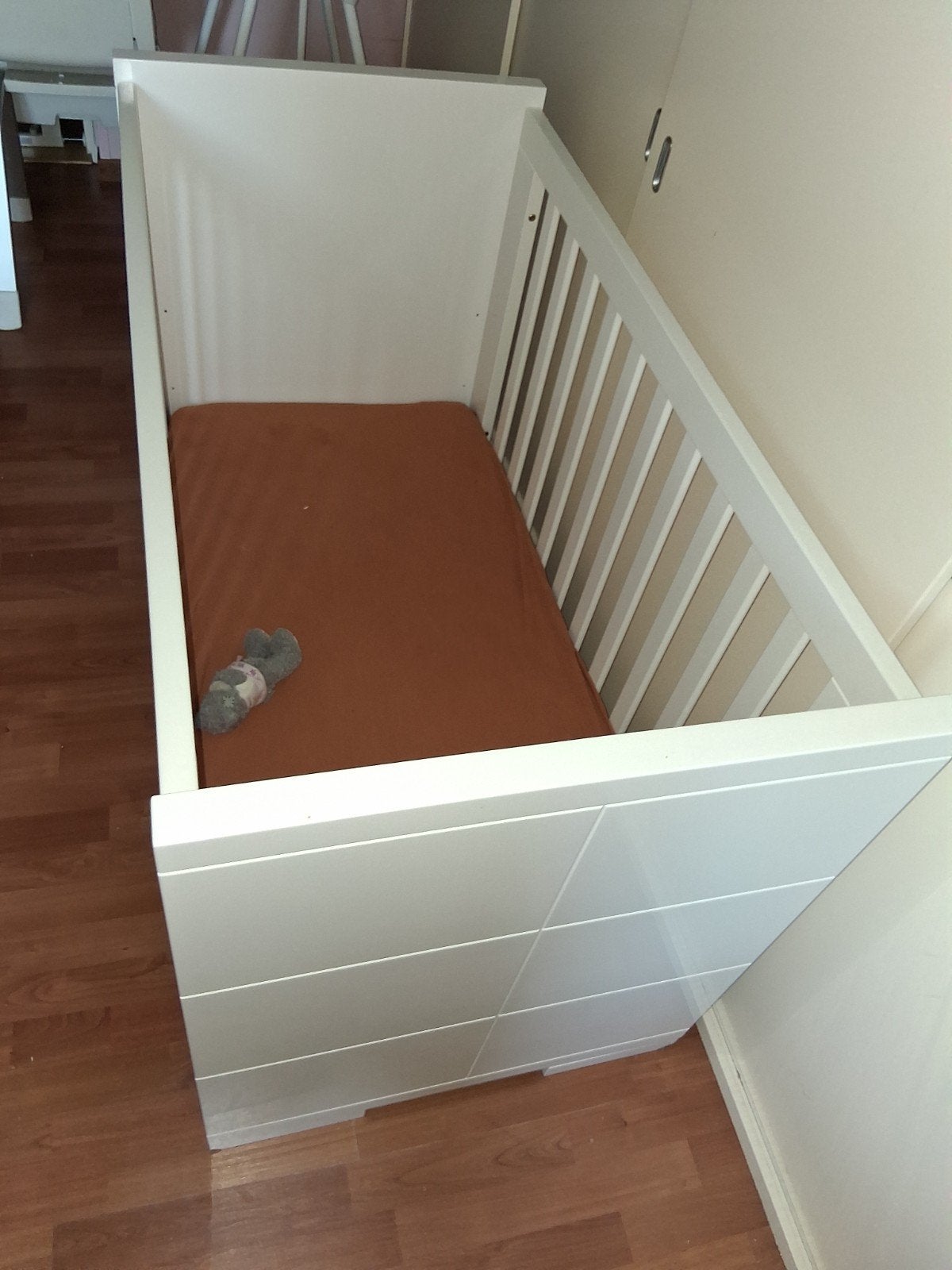 Complete babykamer: ledikant, commode en kledingkast, Kinderen en Baby's, Kinderkamer | Complete kinderkamers, Ophalen, Gebruikt