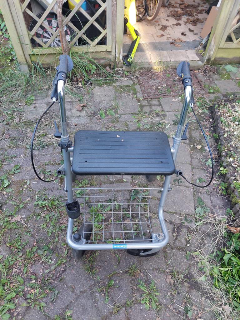 Rollator, Ophalen