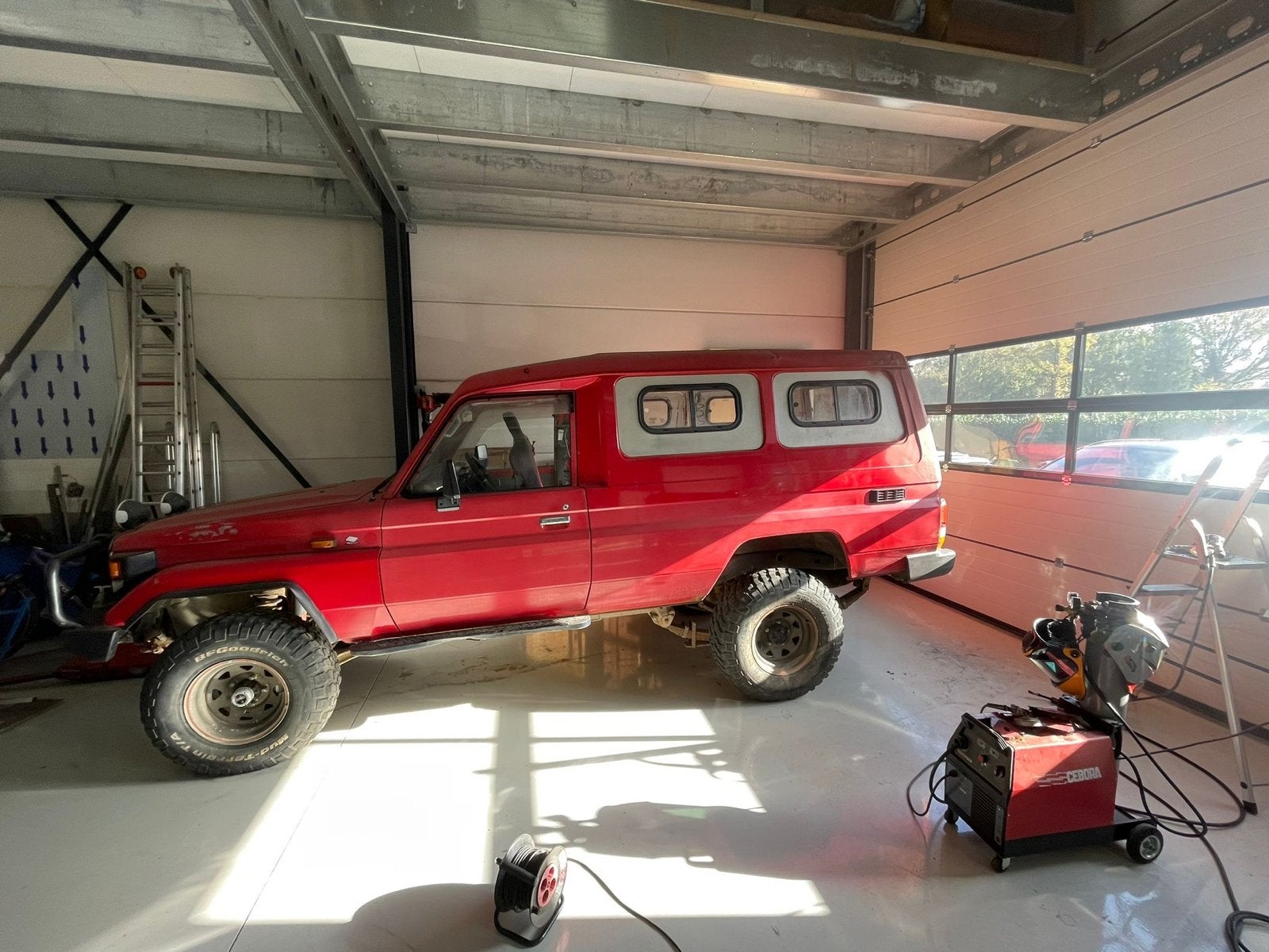 4 schuiframen vóór landcruiser hzj78 camper, Ophalen, Gebruikt