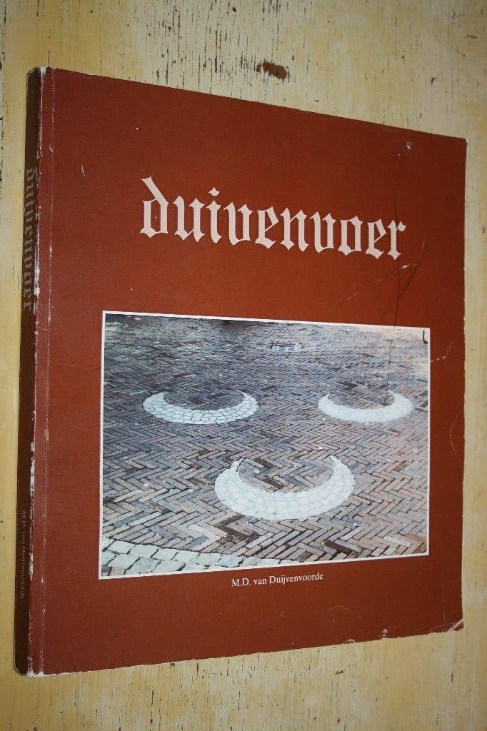 Duivenvoer Verzameling materiaal rond de naam Duivenvoorde, Ophalen of Verzenden, Gelezen