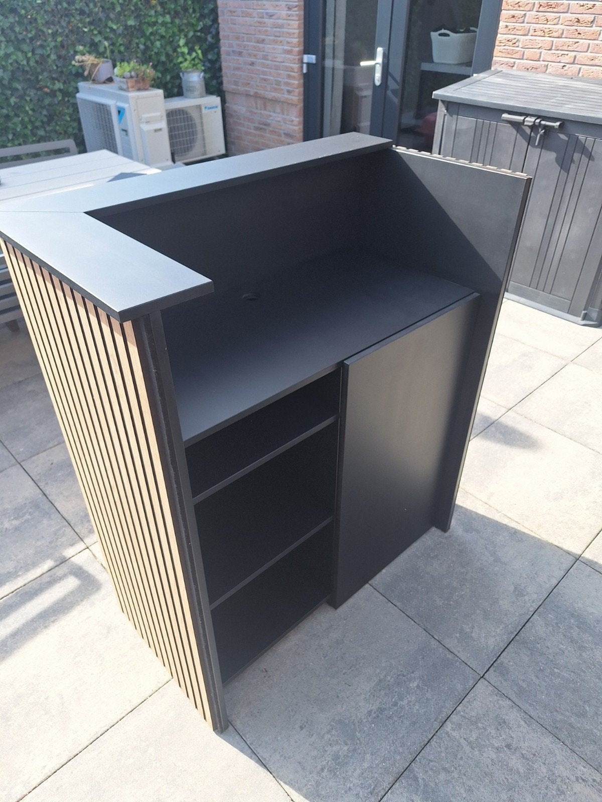 Moderne balie met houten latten design, Ophalen, Zo goed als nieuw