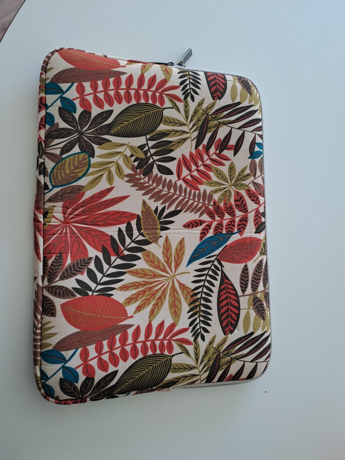 Laptop sleeve, Computers en Software, Ophalen of Verzenden, Zo goed als nieuw, Lisen