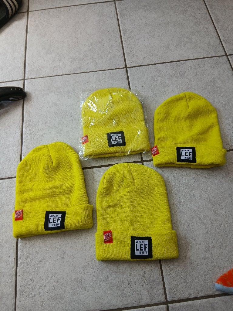 4 gele nieuwe mutsen, Ophalen, Nieuw, Overige maten, Geel