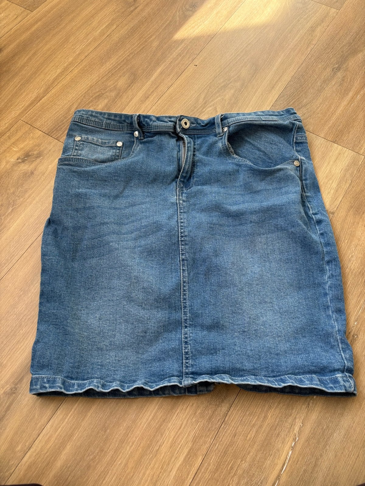 Jazlyn spijkerrok maat 42, Blauw, Maat 42/44 (L), Ophalen of Verzenden, Knielengte