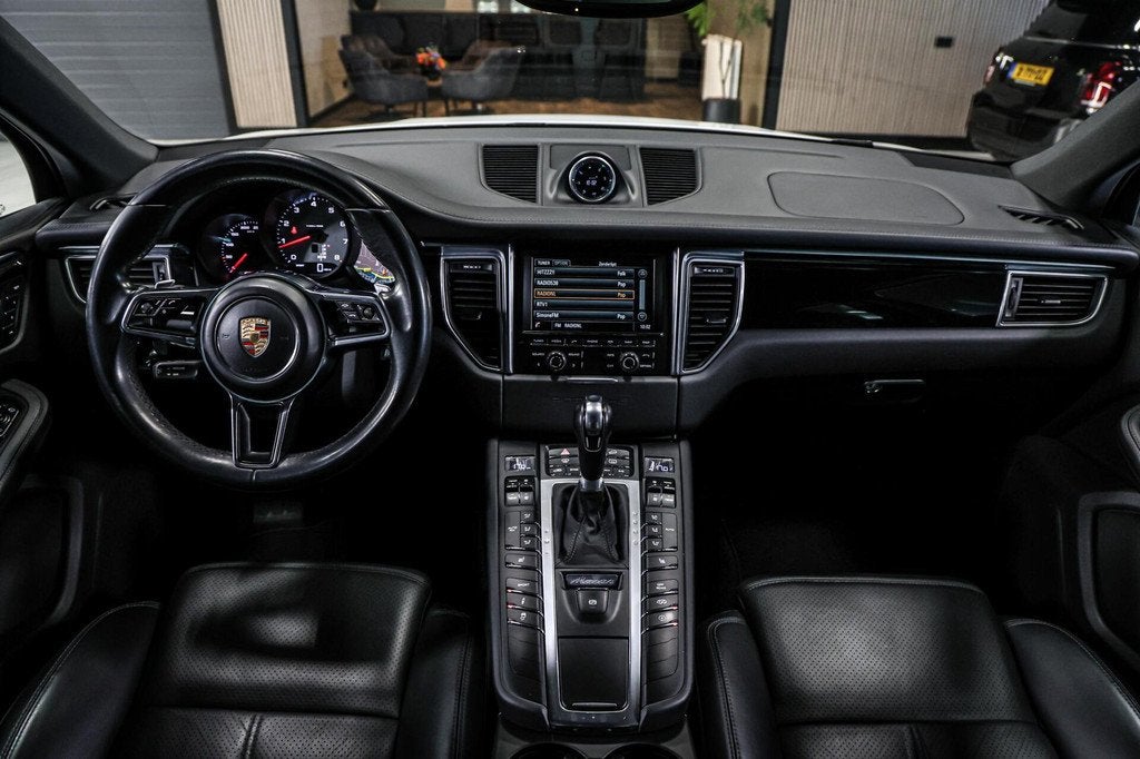 Porsche Macan 3.0 S|21''|PASM|Trekhaak|Leder|Sportuitlaat, Auto's, Porsche, Automaat, Met garantie (alle), Bedrijf, Vierwielaandrijving