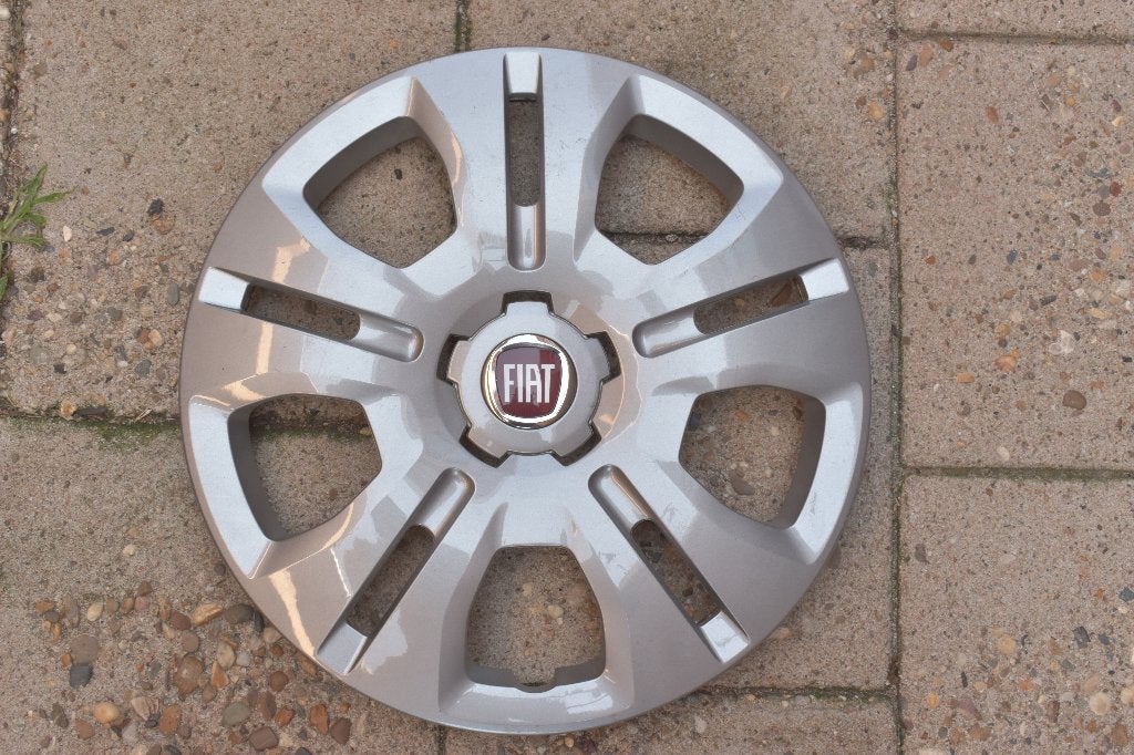 1 losse originele wieldop Fiat Talento 16 inch, Ophalen of Verzenden, Zo goed als nieuw